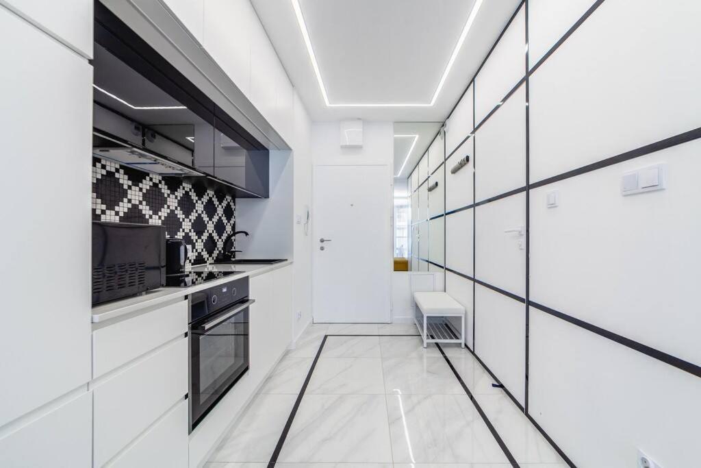 Stylowy Apartament Centrum Warszawy Z Tarasem Warszawa Exteriör bild